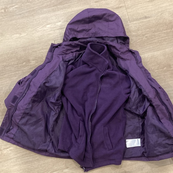 Size 11-12 dark purple girls 3-1 Mountain Warehouse winter jacket - Picture 3 of 3